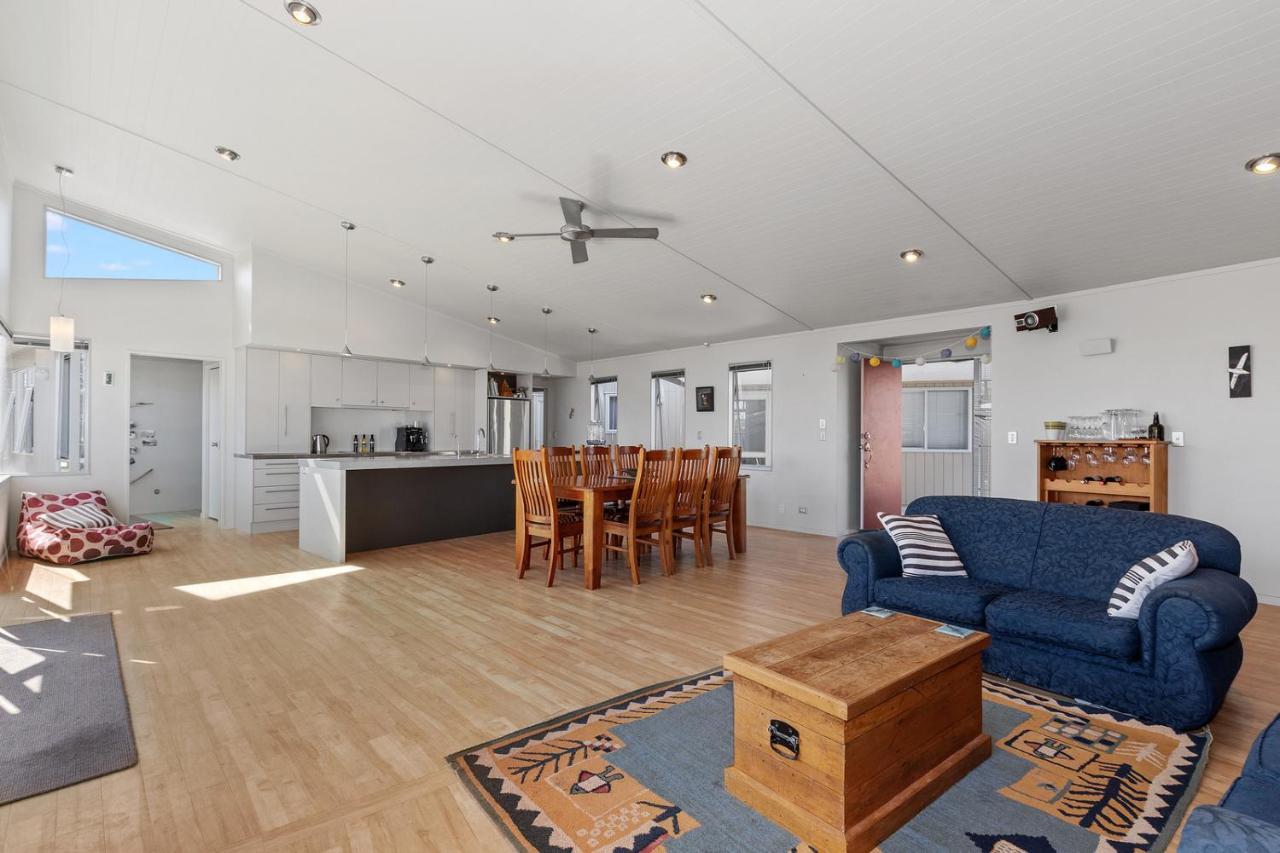 Restful Ruakaka - Ruakaka Holiday Home מראה חיצוני תמונה